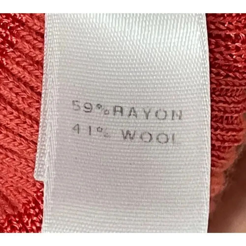 Red Sleeveless Ribbed Top - Picture 4 of 11
